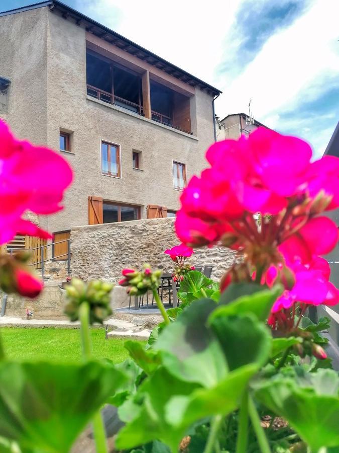 Apartament "El Castell" Casa Rural Cal Rialla Llivia Exterior foto